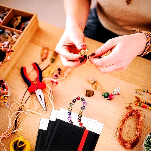 NEW: (5) BUBBLED HOLIDAY POLYMAILERS - Picture 6 of 6